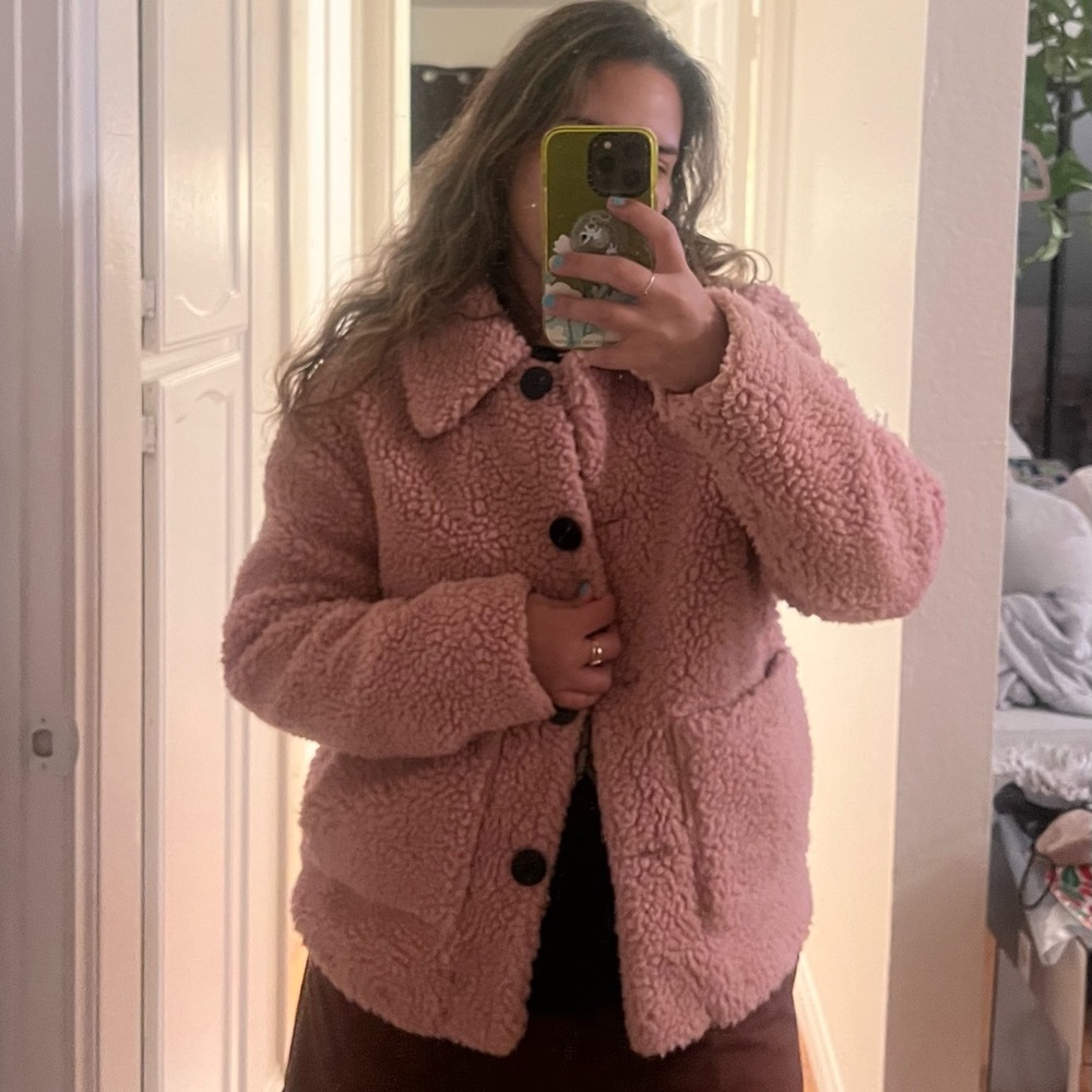 Chic Women's Pink Teddy Jacket